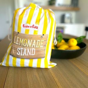 Lemonade stand